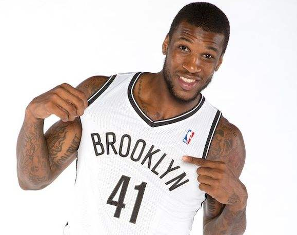 社交媒体上 社交媒体上