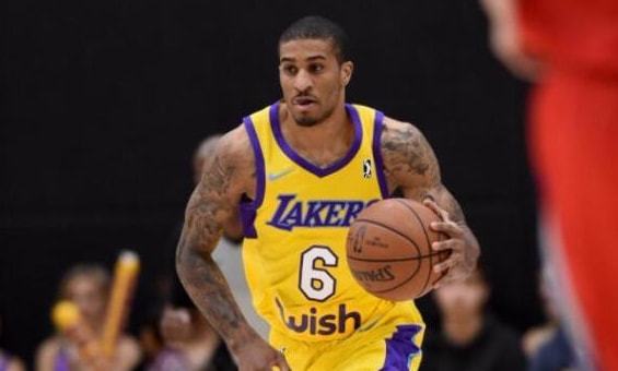 以其闪电般 以其闪电般